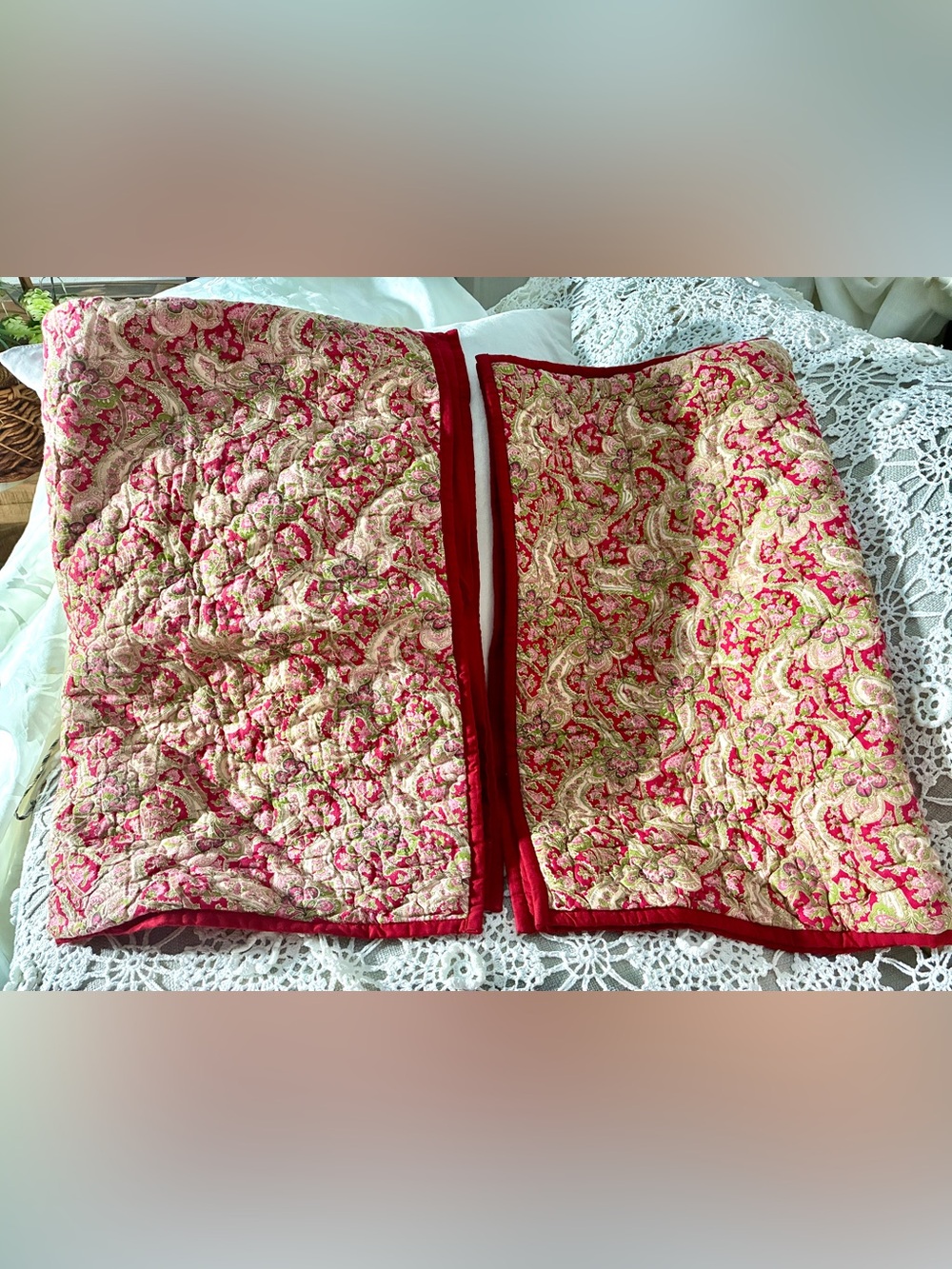 Pottery barn Quilted Paisley pillowsham pair - Red and Cream
